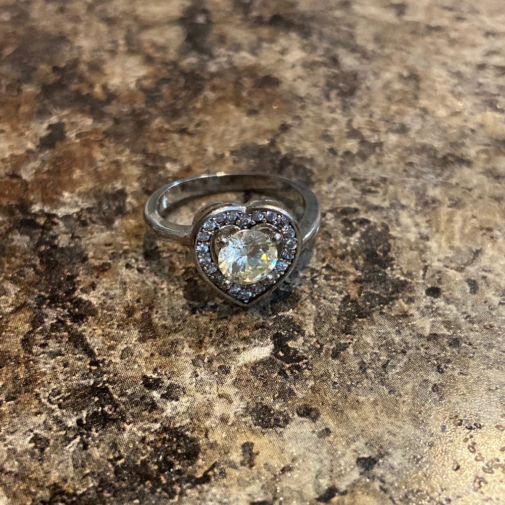 Heart ring